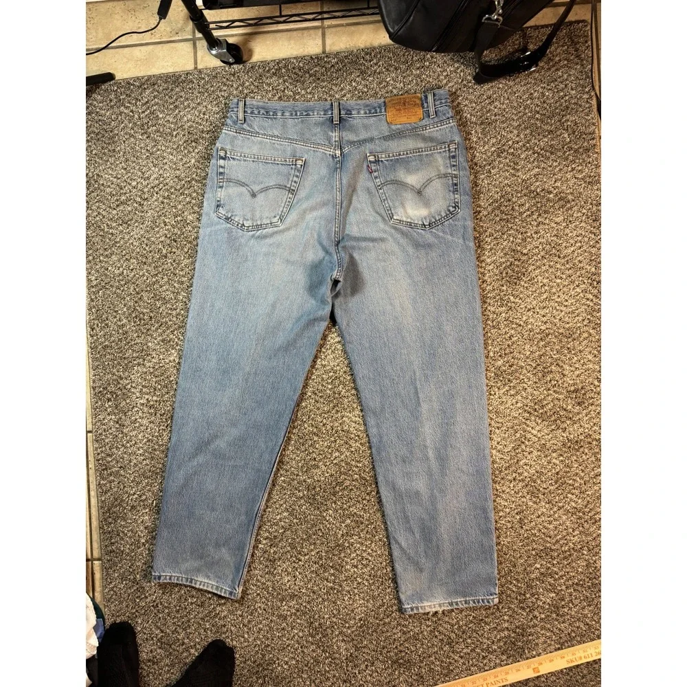 Levi's 550 Relaxed Fit Size 42x32 Light Wash Denim Blue Jeans 0301 Vintage